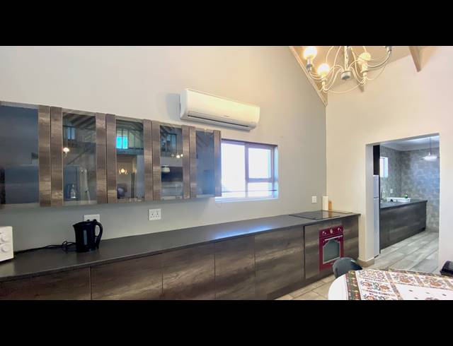 3 BEDROOM HOUSE FOR SALE IN GOLDEN MILE